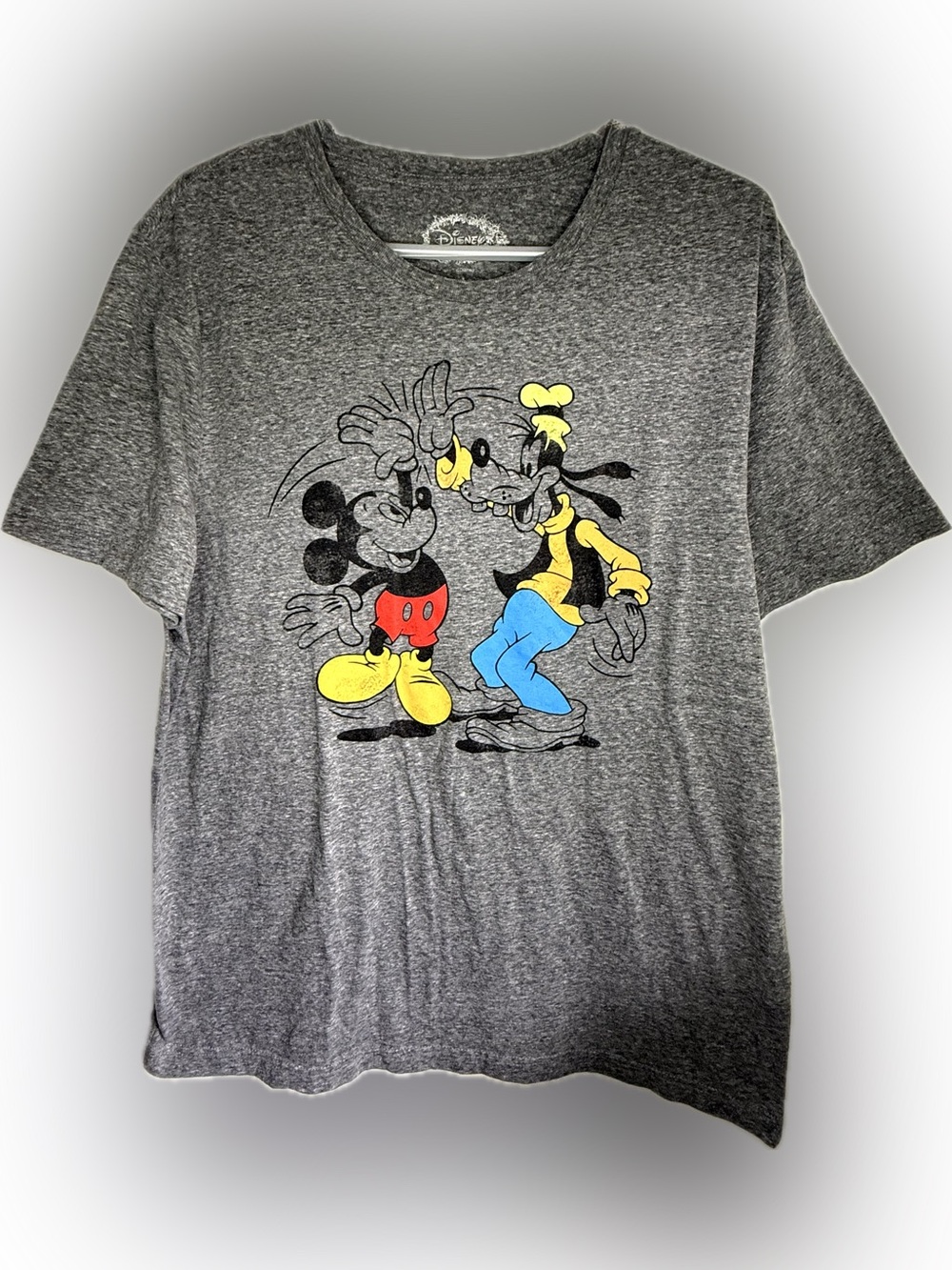 Disney Mickey Mouse Goofy High-Five Adult T-Shirt Size Large